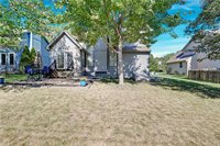 1021 SE 12th Street, Lee's Summit, MO 64081