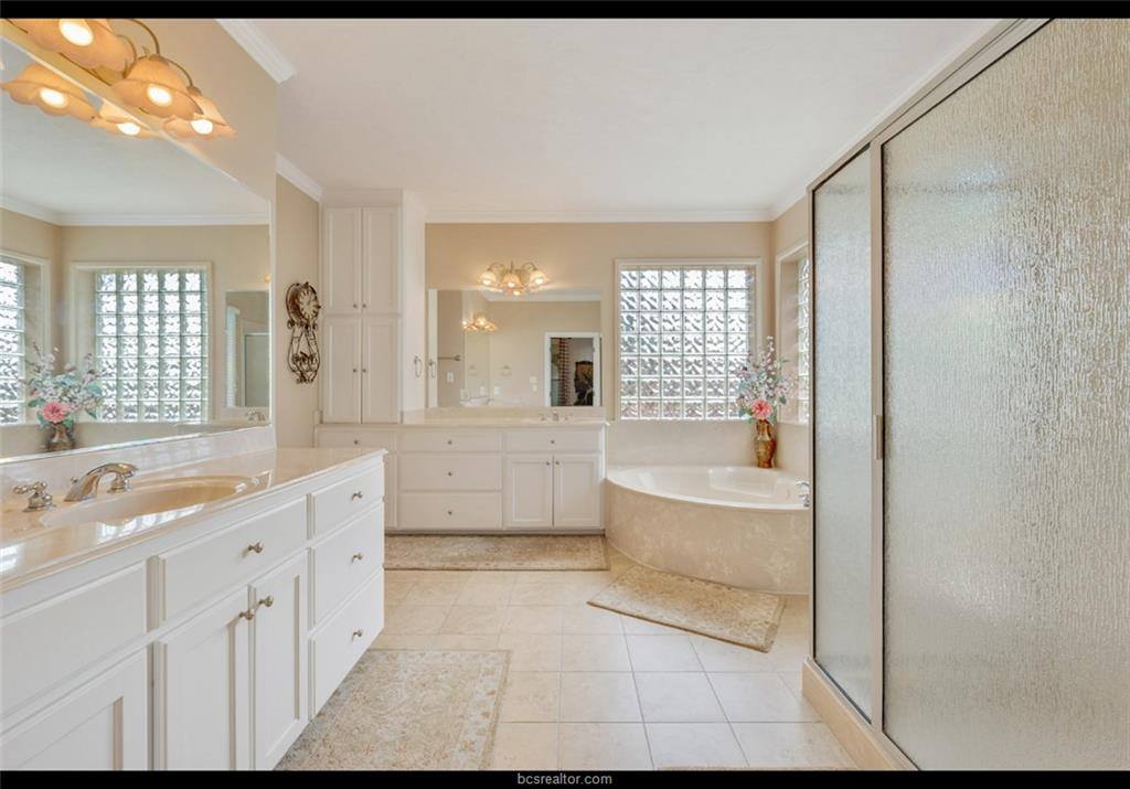 5206 Sycamore Hills Court, College Station, TX 77845