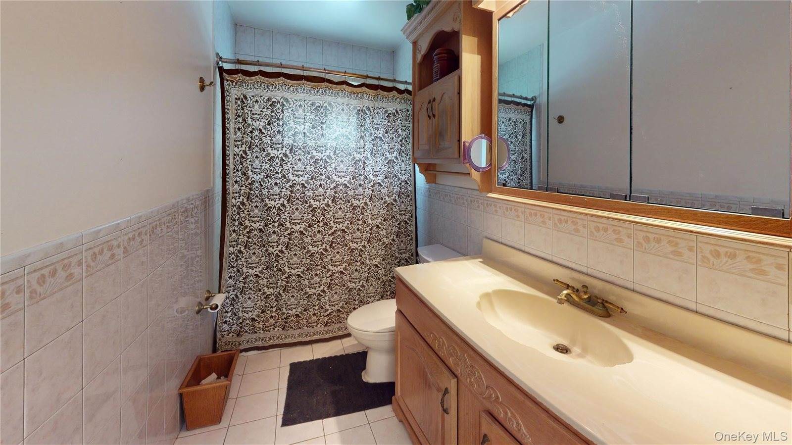 640 Carlls Path, Babylon, NY 11729