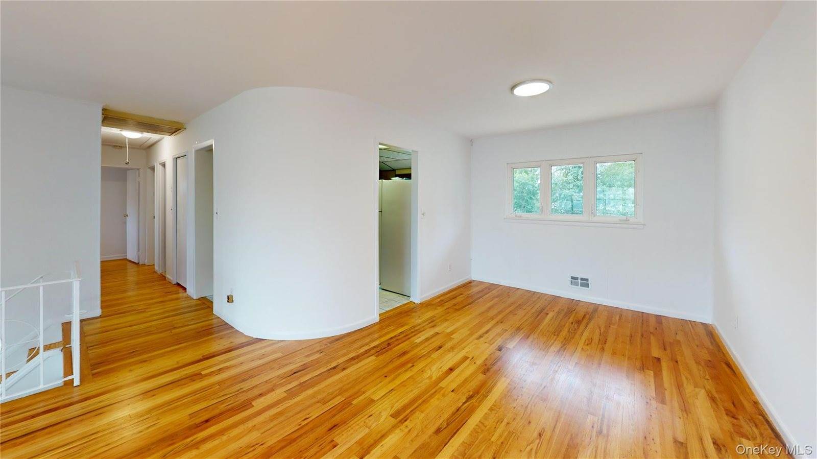 640 Carlls Path, Babylon, NY 11729