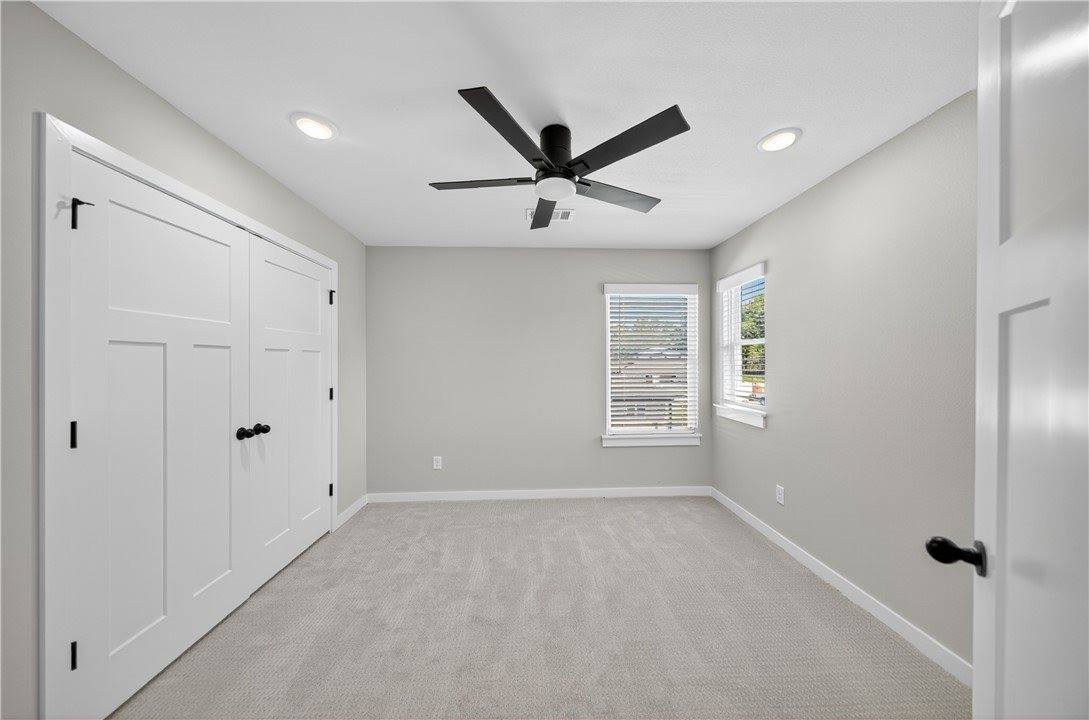 601 Cosmos Street, Centerton, AR 72719