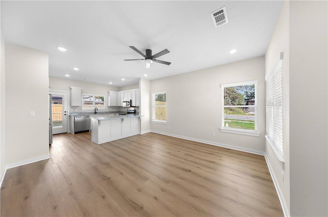 601 Cosmos Street, Centerton, AR 72719