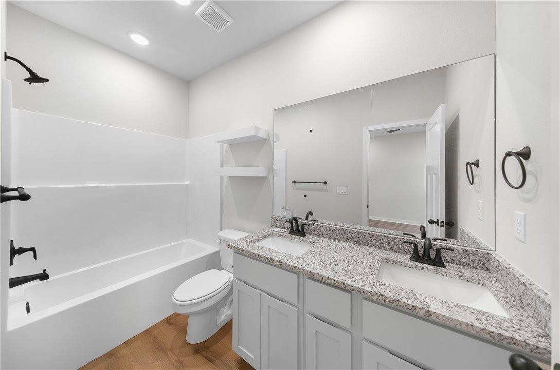 601 Cosmos Street, Centerton, AR 72719