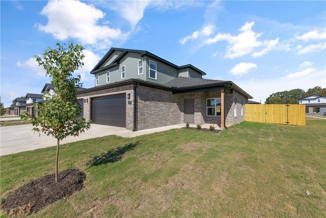 601 Cosmos Street, Centerton, AR 72719