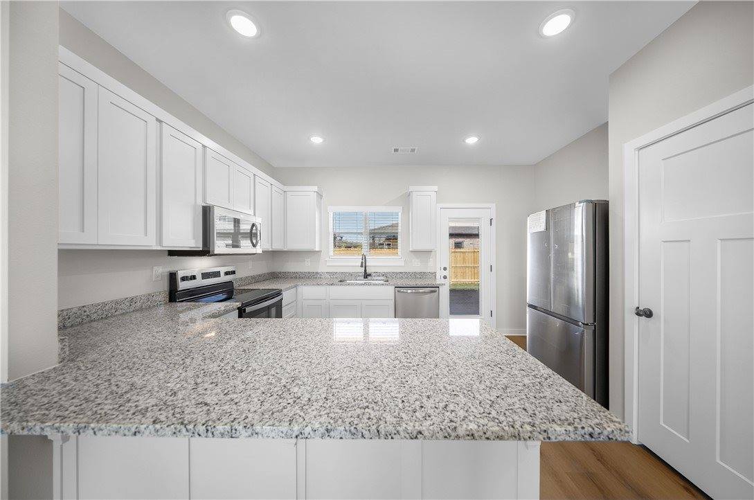 603 Cosmos Street, Centerton, AR 72719