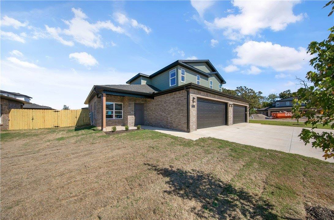 603 Cosmos Street, Centerton, AR 72719