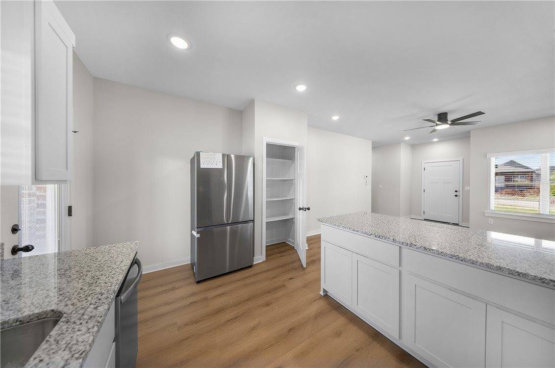 603 Cosmos Street, Centerton, AR 72719