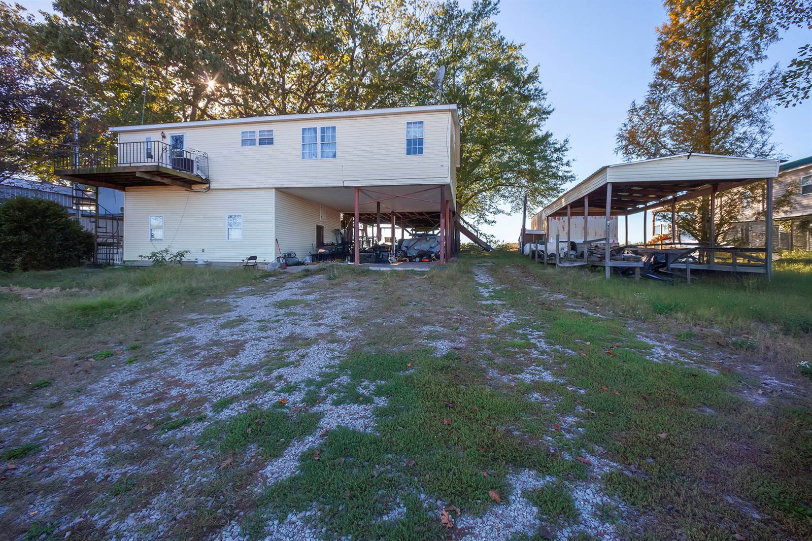 1645 Wilkinson Ferry Dr, Savannah, TN 38372