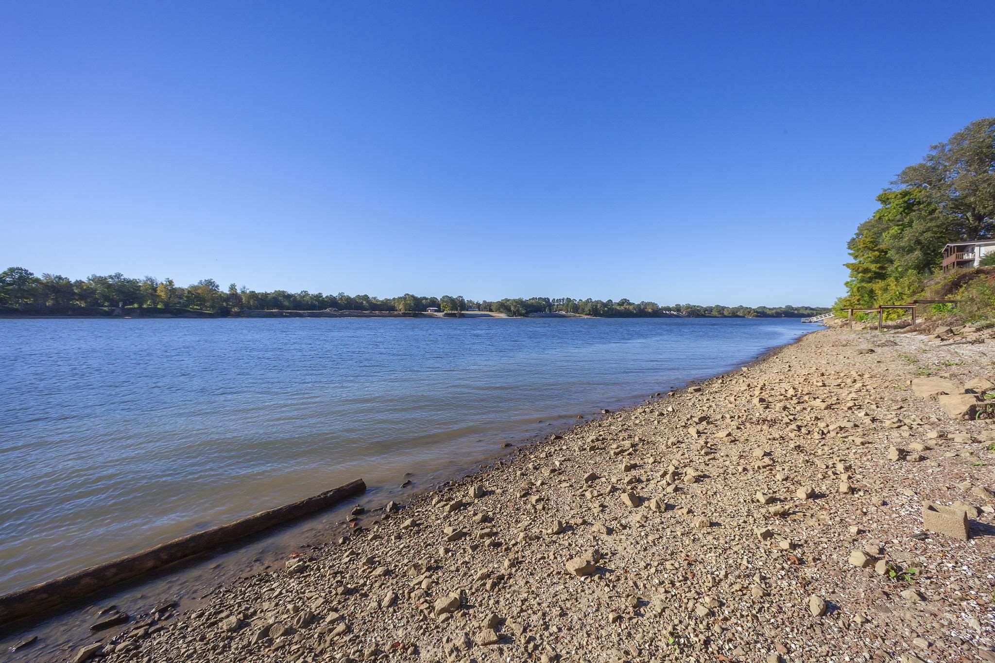 1645 Wilkinson Ferry Dr, Savannah, TN 38372