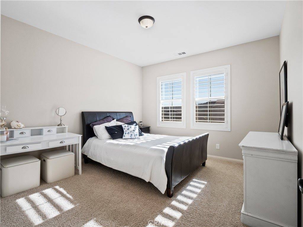 20517 Charlie, Saugus, CA 91350