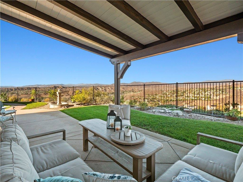 20517 Charlie, Saugus, CA 91350