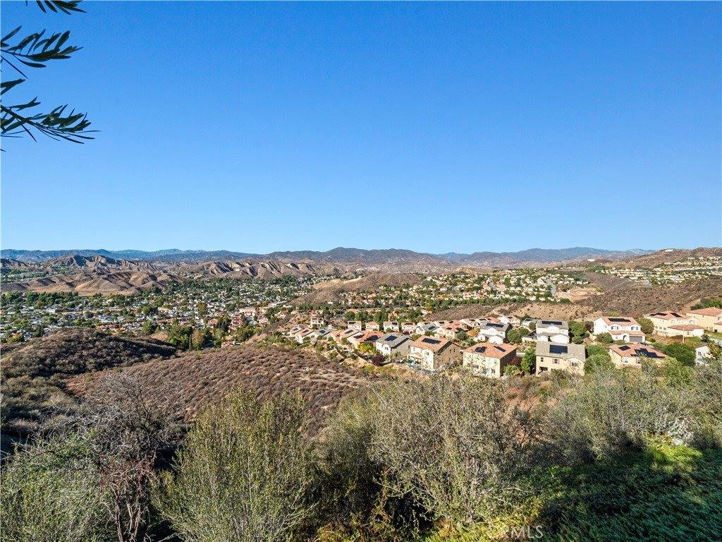 20517 Charlie, Saugus, CA 91350