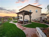 20517 Charlie, Saugus, CA 91350