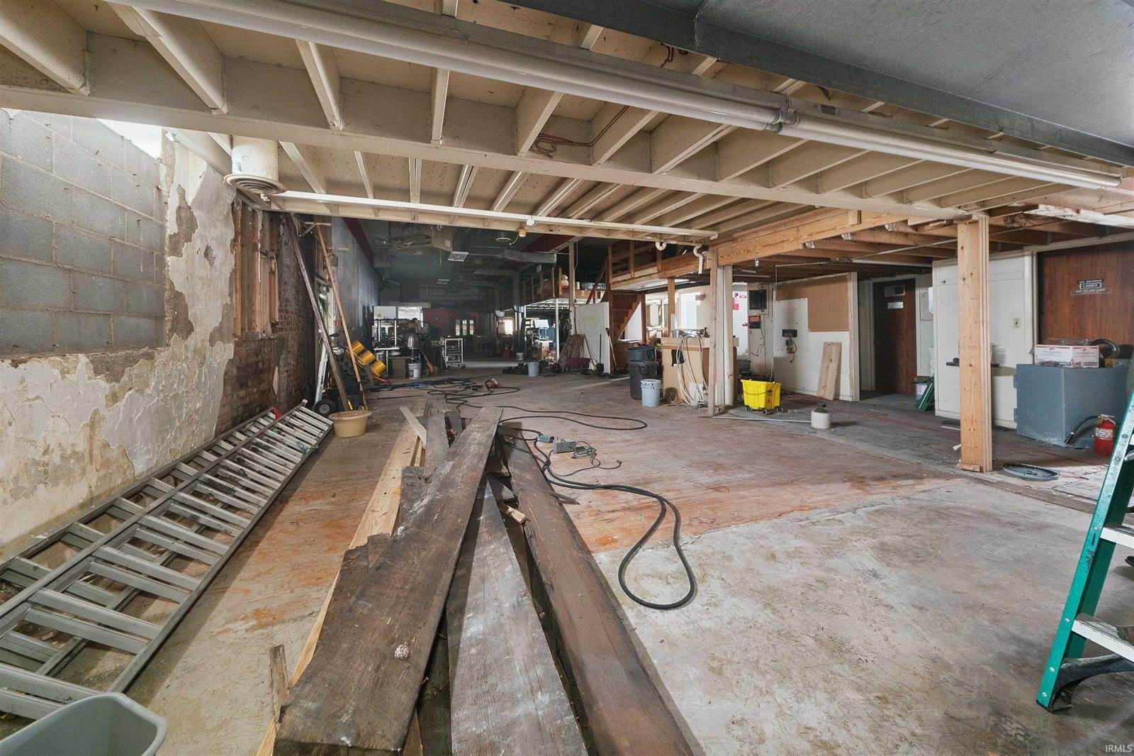 1415 S Calhoun Street, Fort Wayne, IN 46802