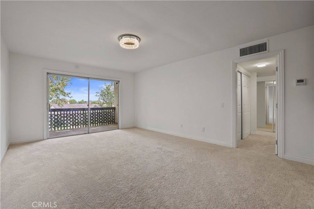 23515 Lyons, Valencia, CA 91355