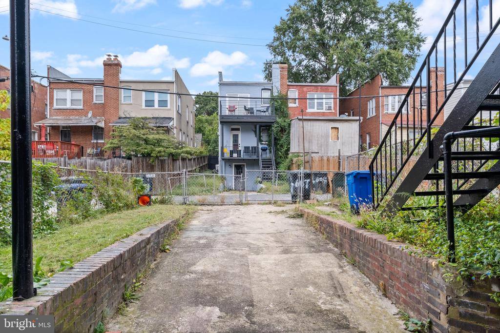 607 Tuckerman Street NW, Washington, DC 20011