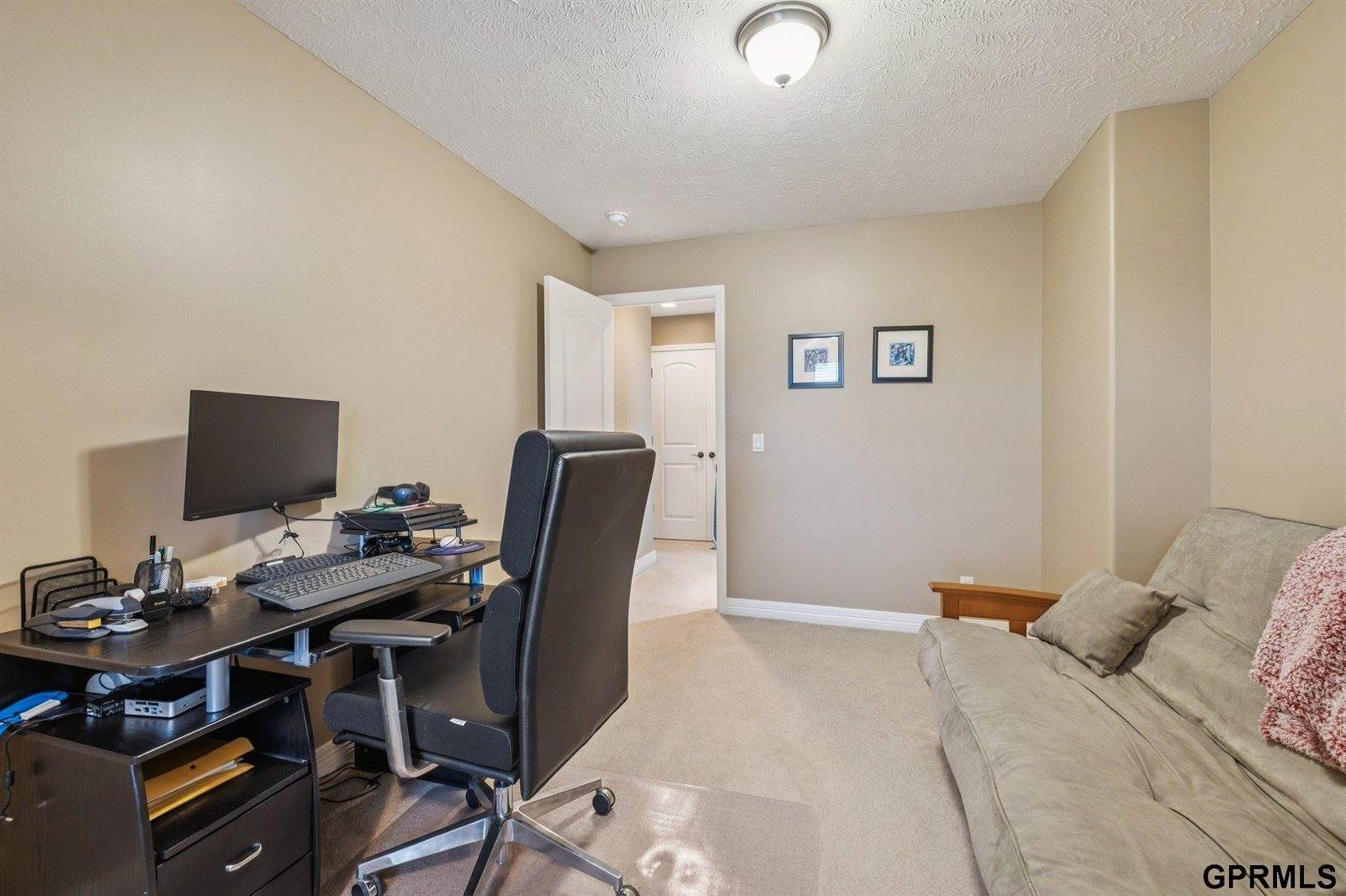 7961 North 160Th Street, Bennington, NE 68007