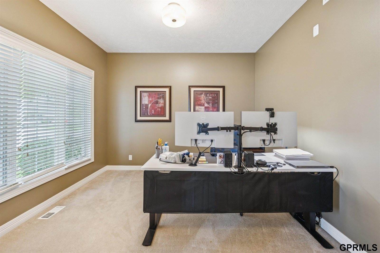 7961 North 160Th Street, Bennington, NE 68007