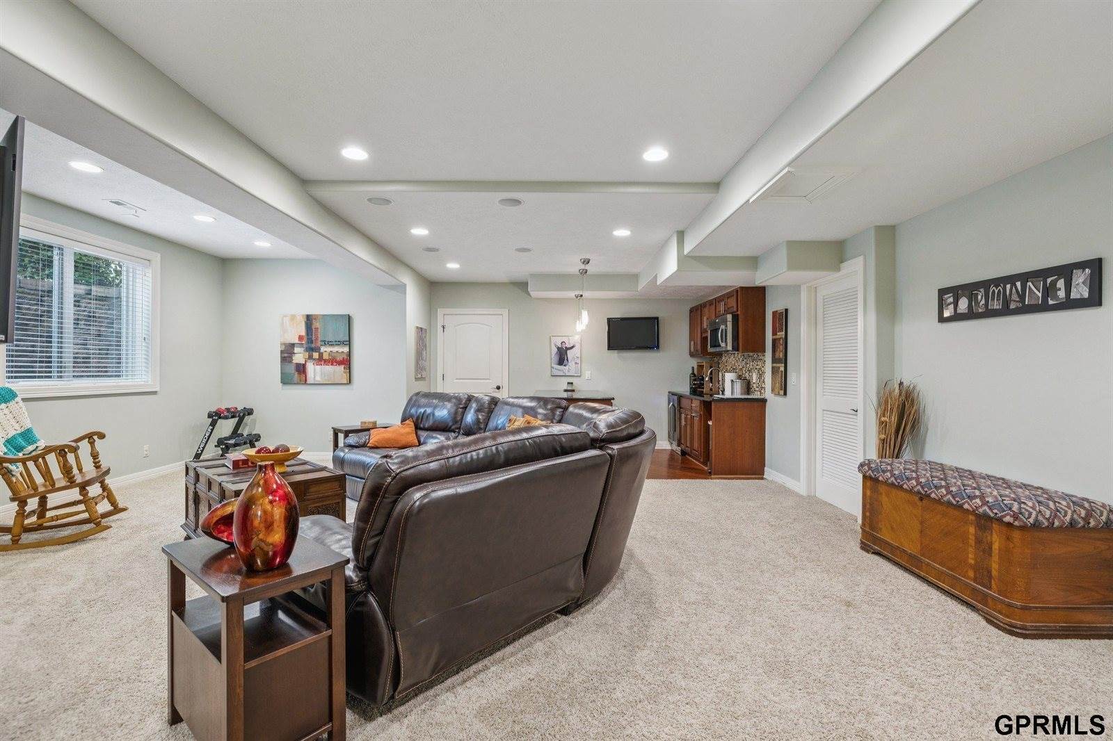 7961 North 160Th Street, Bennington, NE 68007