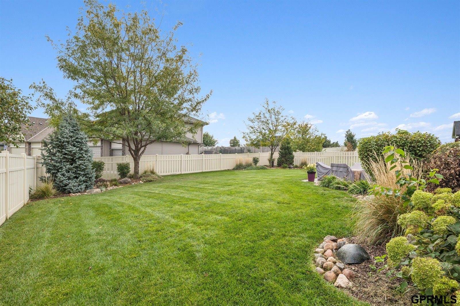 7961 North 160Th Street, Bennington, NE 68007