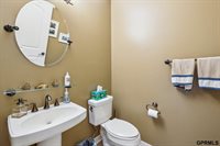 7961 North 160Th Street, Bennington, NE 68007