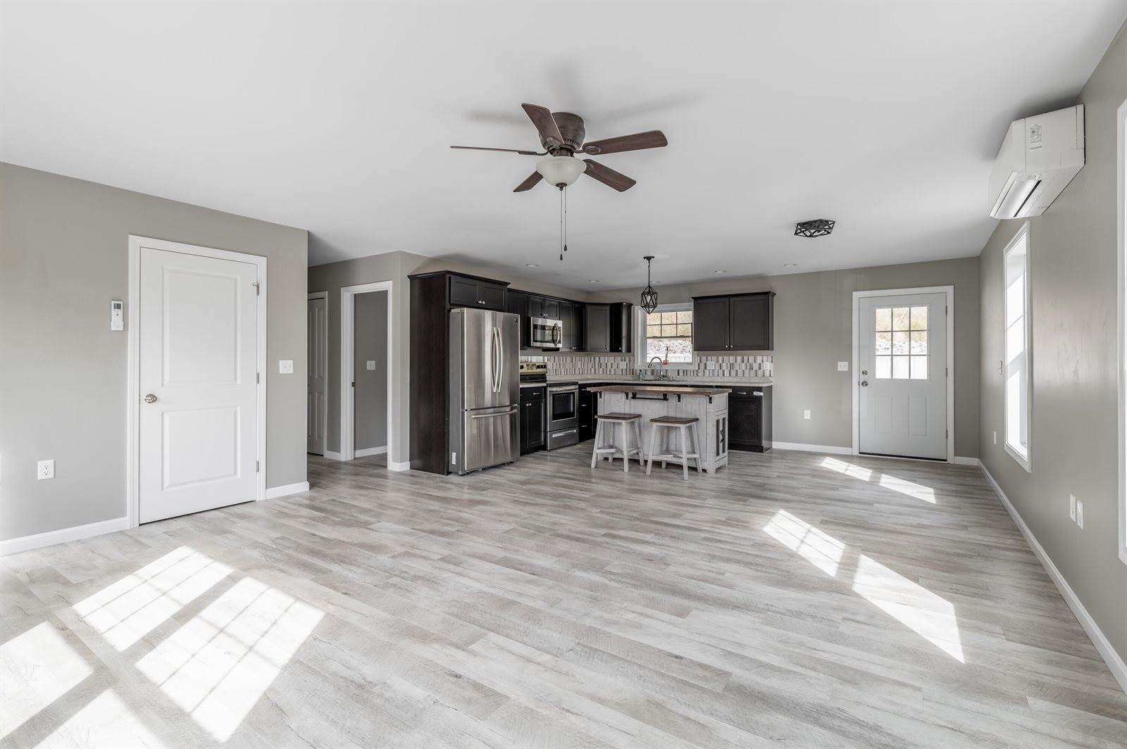 40 Ridgeview Drive, Veazie, ME 04401