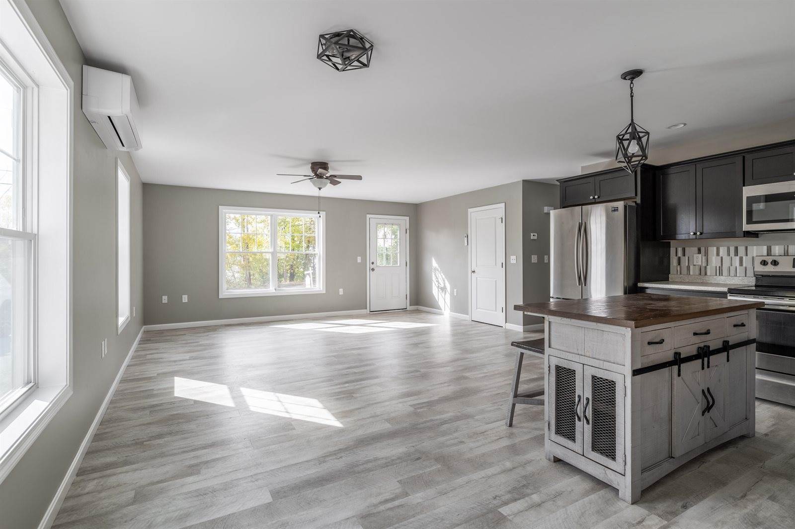 40 Ridgeview Drive, Veazie, ME 04401