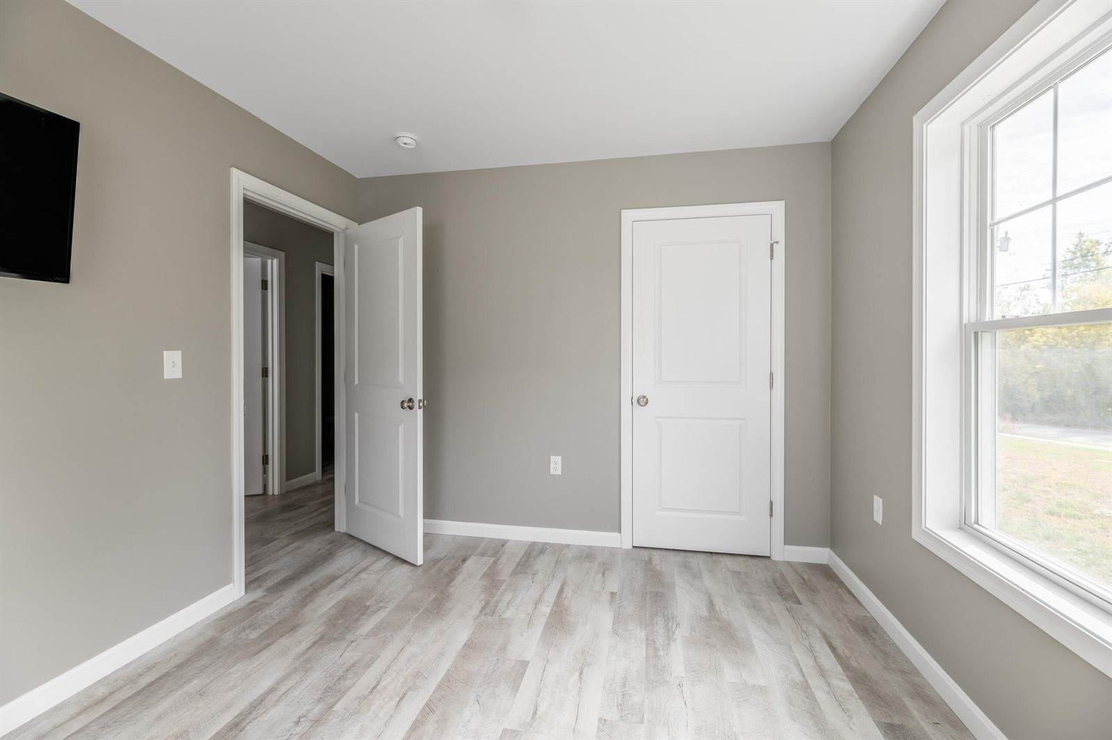 40 Ridgeview Drive, Veazie, ME 04401