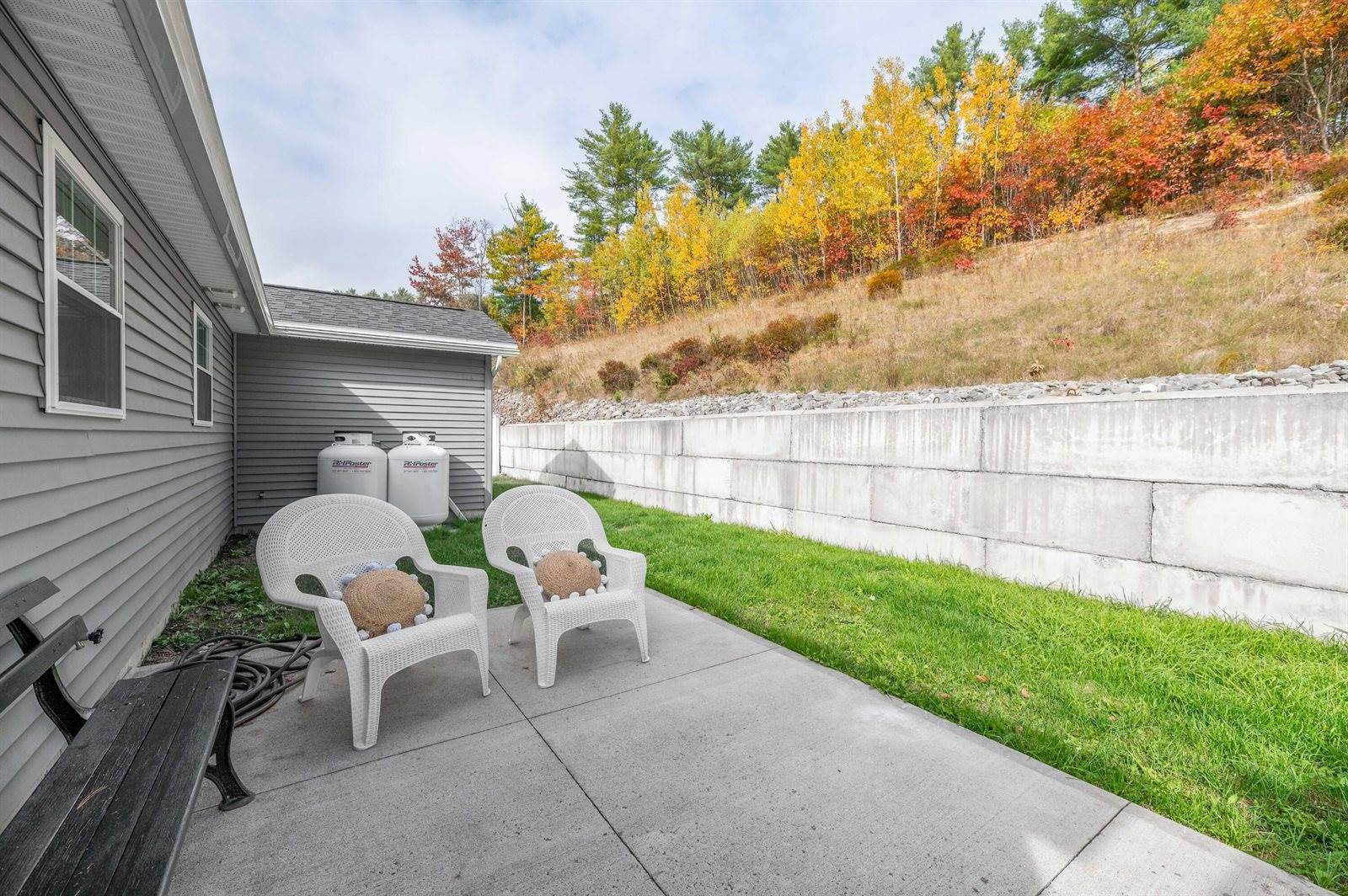 40 Ridgeview Drive, Veazie, ME 04401