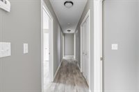 40 Ridgeview Drive, Veazie, ME 04401