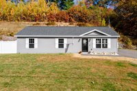 40 Ridgeview Drive, Veazie, ME 04401