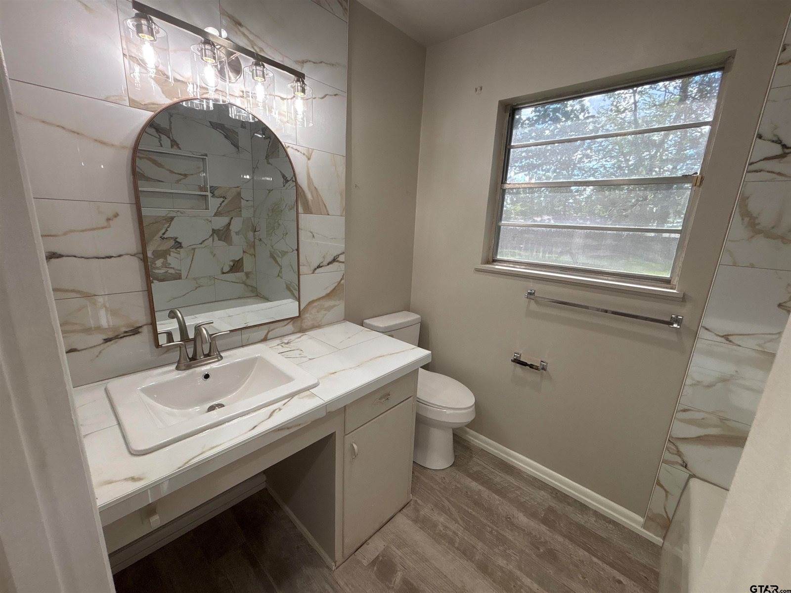 8149 Karen, Tyler, TX 75703