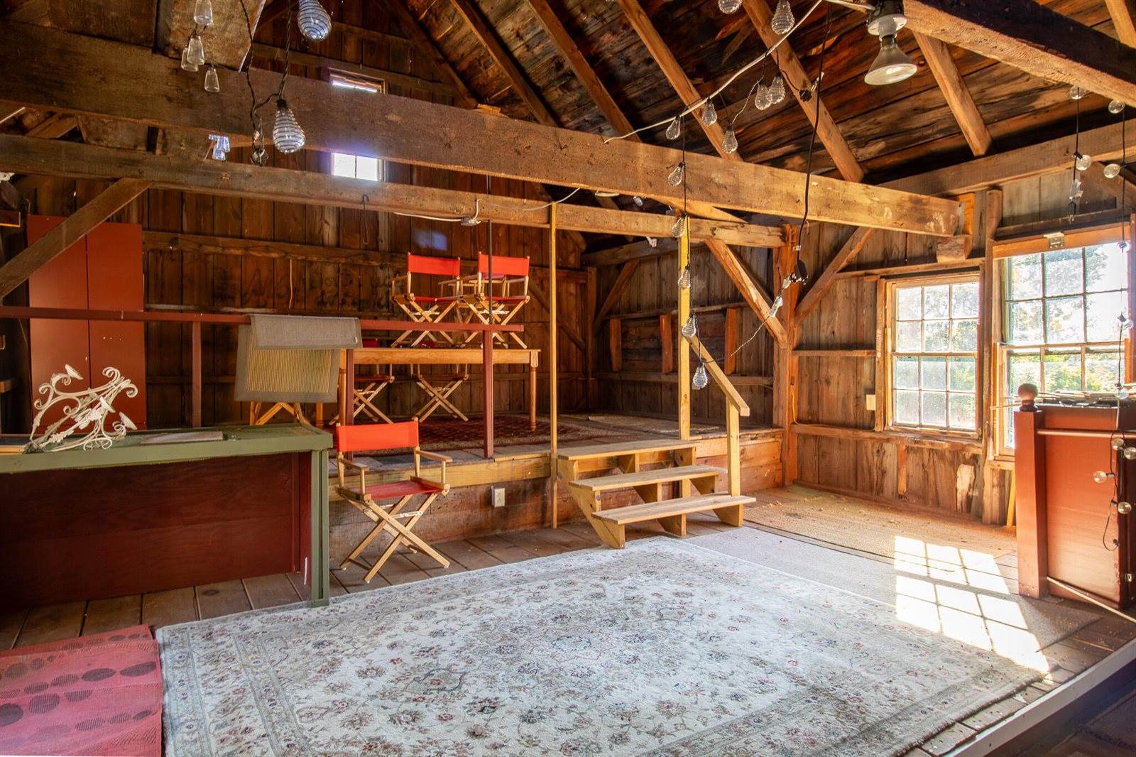 25 Summer Street, Hampden, ME 04444