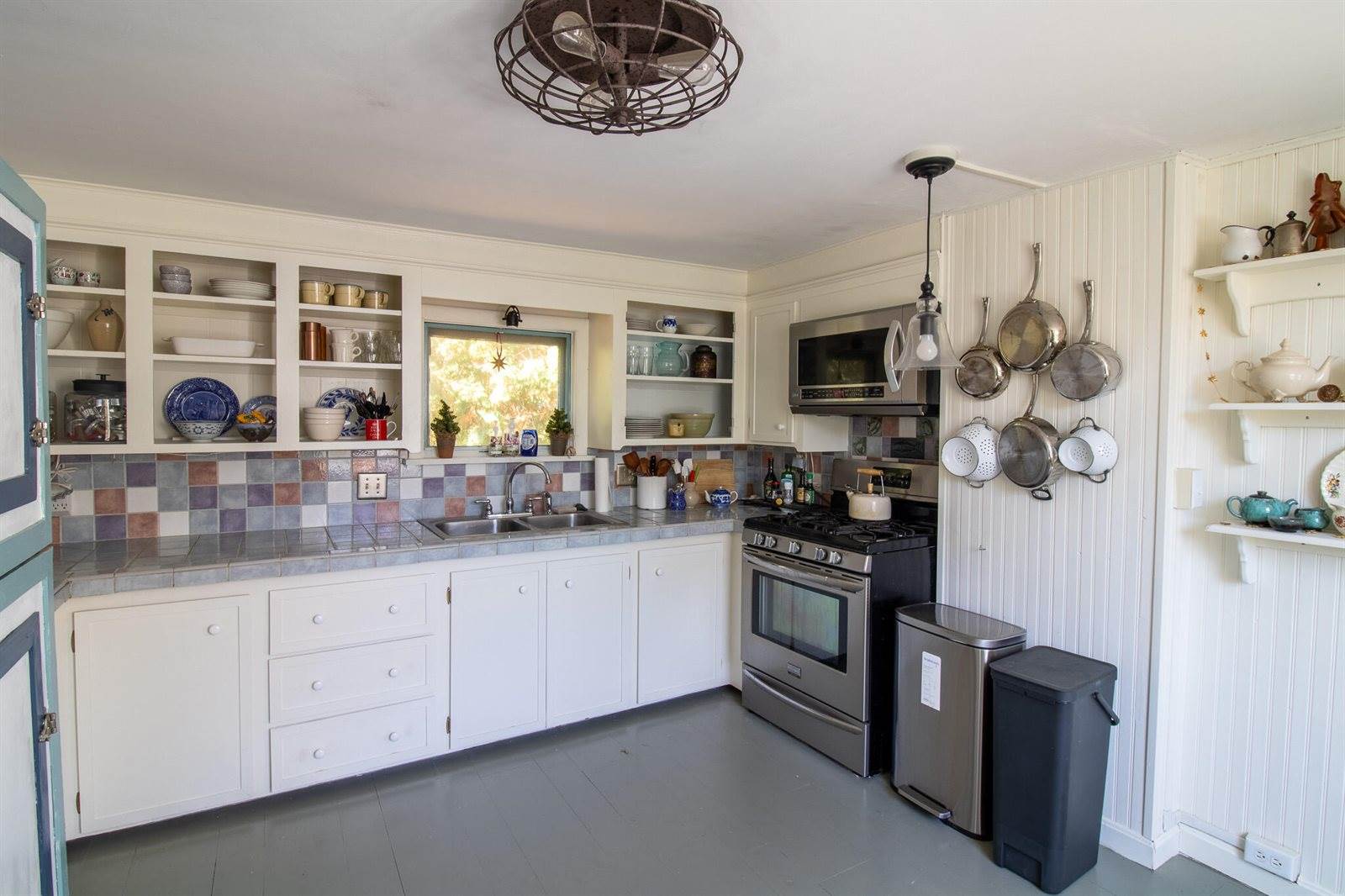 25 Summer Street, Hampden, ME 04444