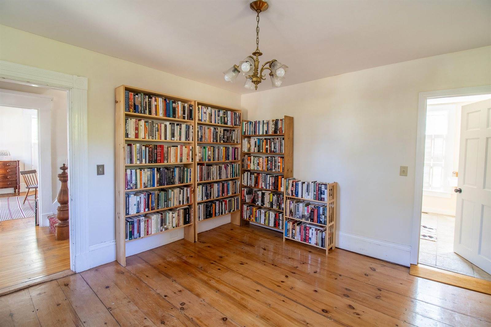 25 Summer Street, Hampden, ME 04444