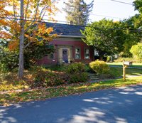 25 Summer Street, Hampden, ME 04444