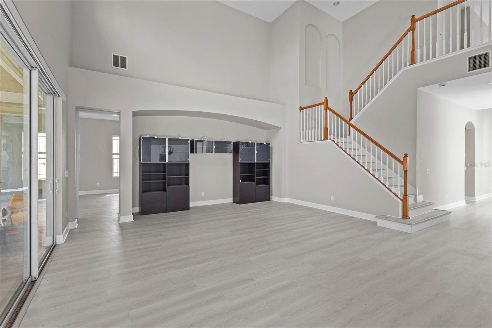 8134 Santa Rosa Court, Sarasota, FL 34243