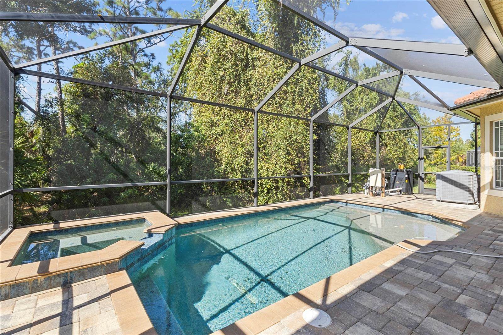 8134 Santa Rosa Court, Sarasota, FL 34243