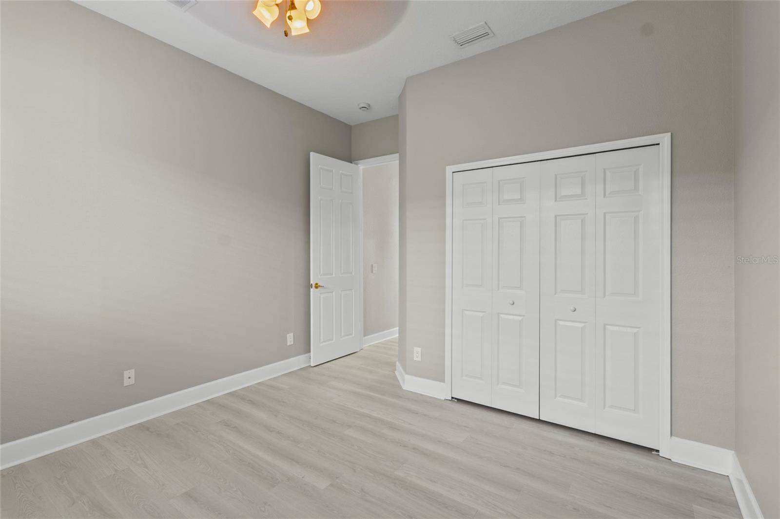 8134 Santa Rosa Court, Sarasota, FL 34243