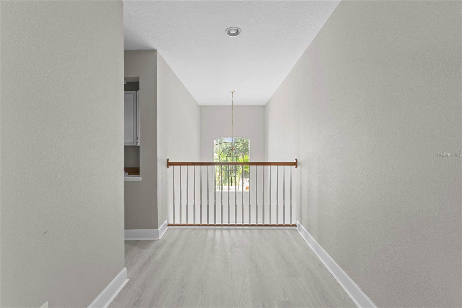 8134 Santa Rosa Court, Sarasota, FL 34243