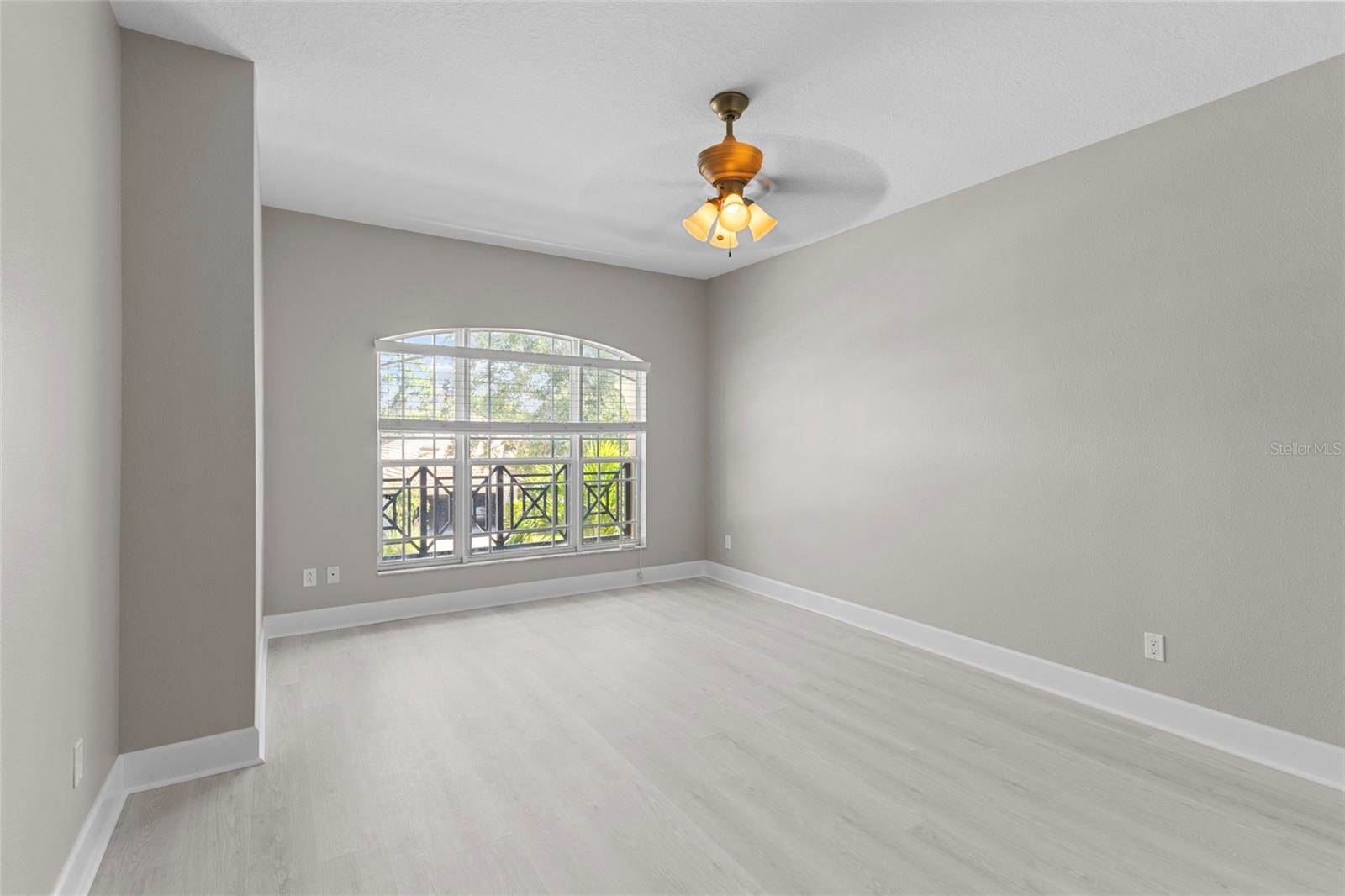 8134 Santa Rosa Court, Sarasota, FL 34243