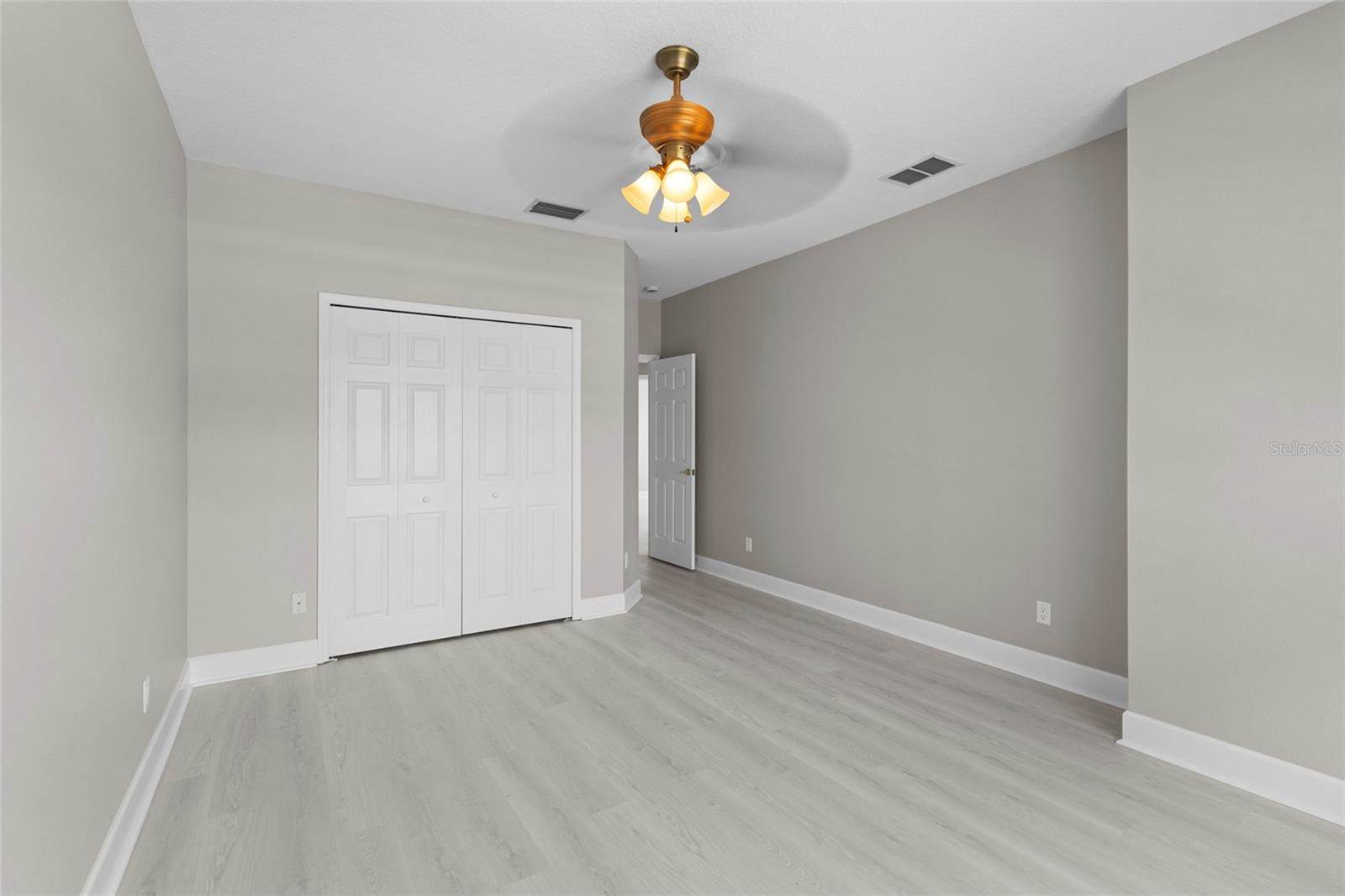 8134 Santa Rosa Court, Sarasota, FL 34243