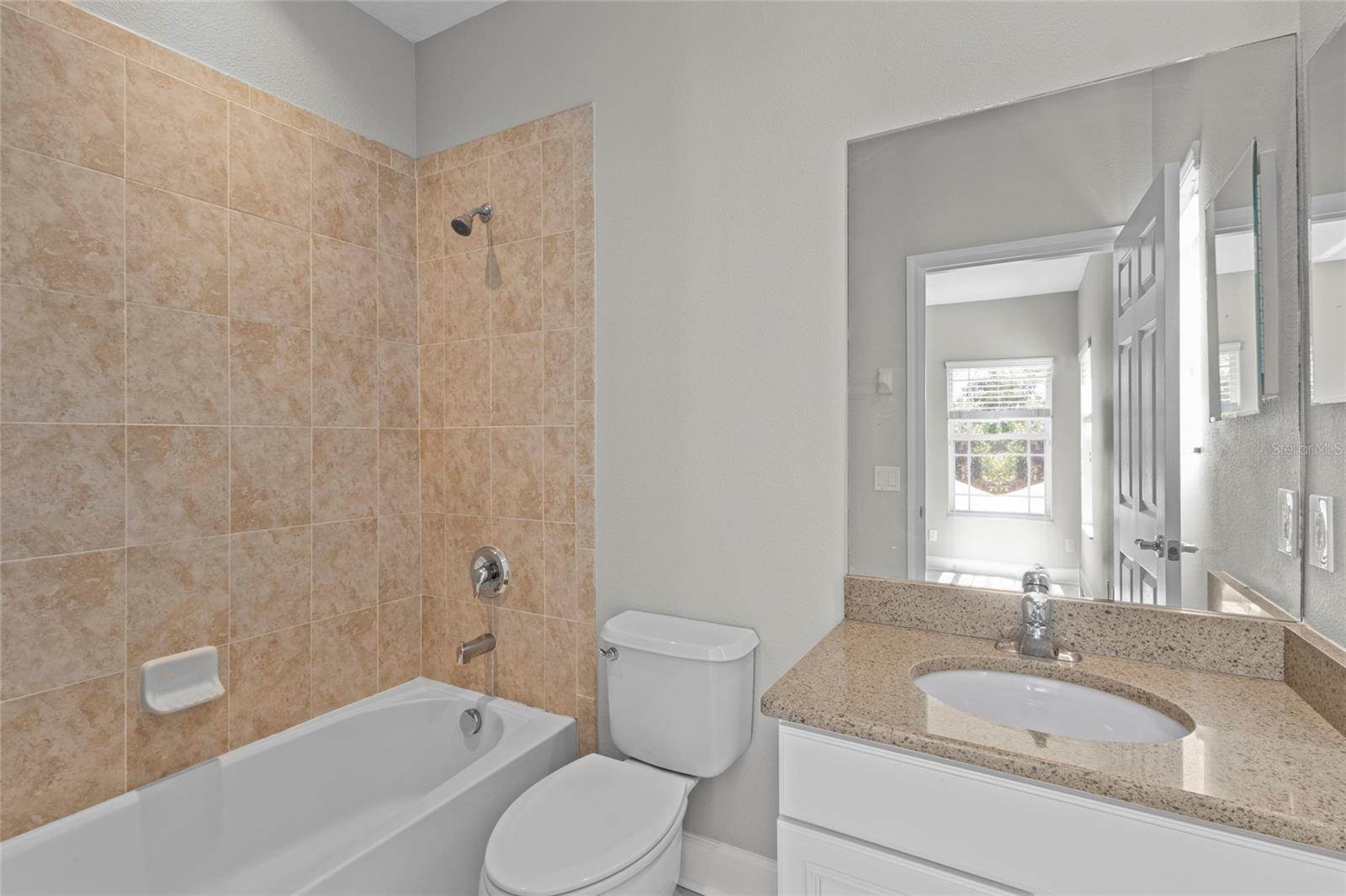 8134 Santa Rosa Court, Sarasota, FL 34243