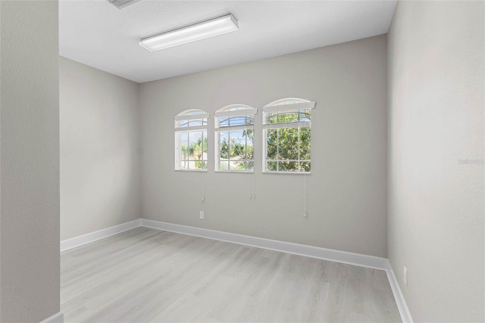 8134 Santa Rosa Court, Sarasota, FL 34243