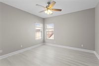 8134 Santa Rosa Court, Sarasota, FL 34243