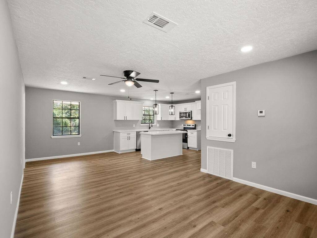 904 Cook Dr, DeRidder, LA 70634