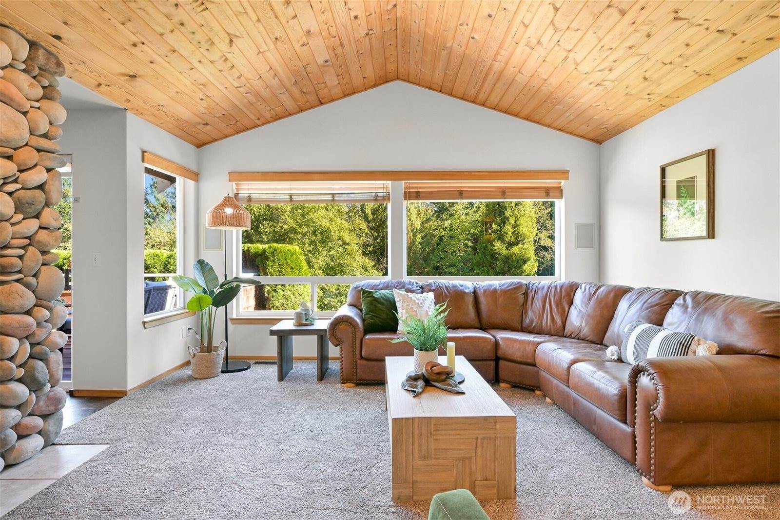 1851 Lakeside Lane, Bellingham, WA 98229