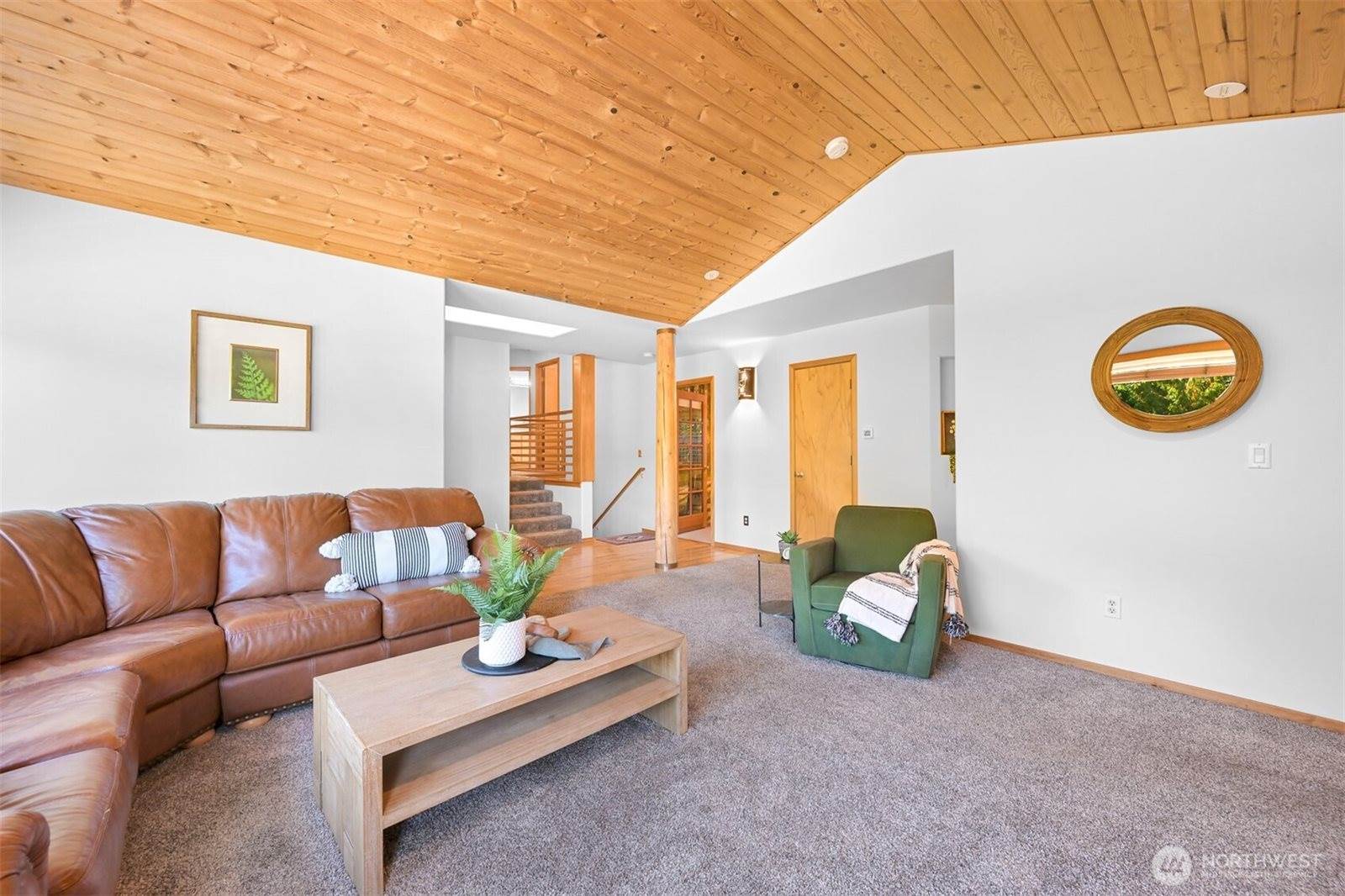 1851 Lakeside Lane, Bellingham, WA 98229