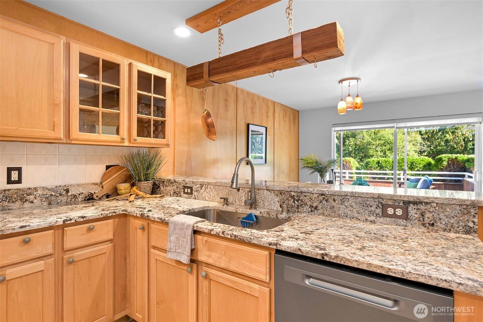 1851 Lakeside Lane, Bellingham, WA 98229