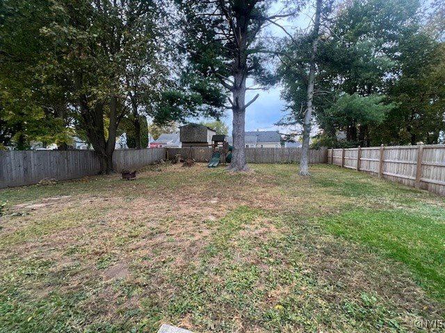 302 Twin Elms Lane, Clay, NY 13212